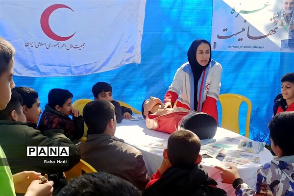 حضور دانش‌آموزان شمال استان فارس در اردوی شهید نیری به میزبانی شهرستان آباده