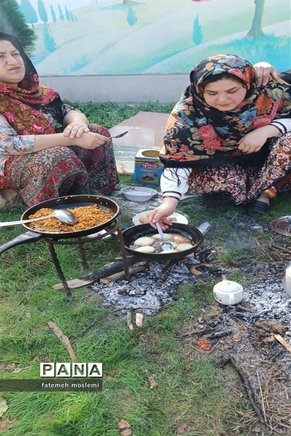مراسم نمادین هفته ملی مازندران در دبستان سعادت گلوگاه