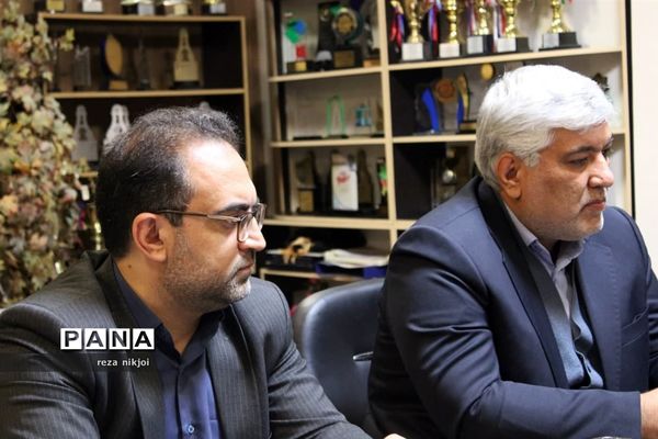 جلسه ستاد شاهد ناحیه یک بهارستان