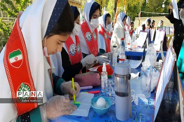 هفته پژوهشی در مدارس شهرستان آباده