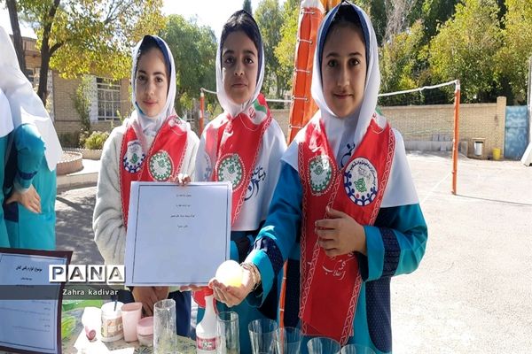 هفته پژوهشی در مدارس شهرستان آباده