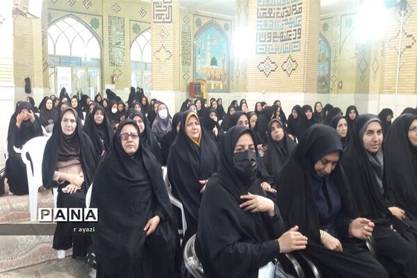 یادواره شهدا با حضورمعاون پرورشی و فرهنگی اداره کل آموزش و پرورش استان اصفهان در مسجد قبا  اصفهان