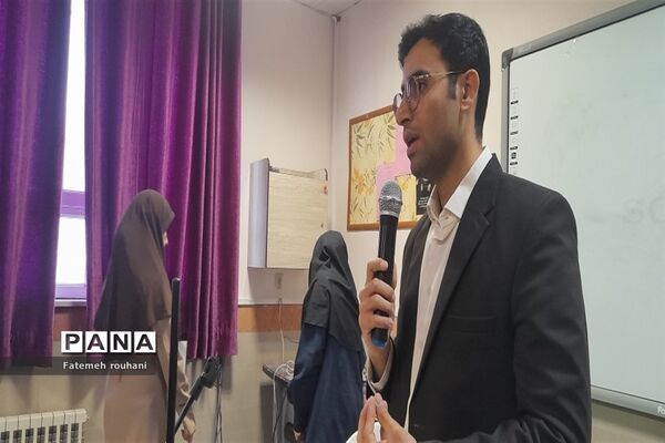برگزاری کارگاه آمادگی کنکور ویژه پایه دهم شهرستان خلیل‌آباد