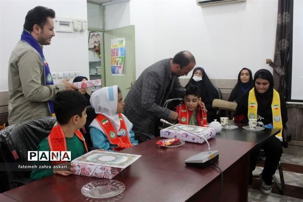 تقدیر از برگزیدگان جشنواره‌ها و پویش‌های سازمان دانش‌آموزی در گلوگاه