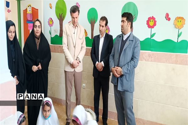 بازدید معاون آموزش ابتدایی اداره‌کل شهرستان‌های استان تهران، از مدرسه توفیق شهرستان رباط کریم