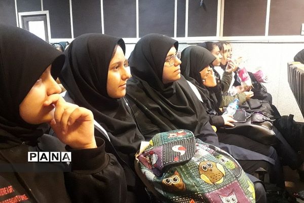 برگزاری اردوی تفریحی و آموزشی برای دانش‌آموزان پایه نهم مدرسه فاطمه‌الزهرا ناحیه‌یک شهرری