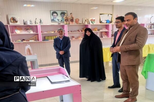 بازدید مسئولان متوسطه استان خراسان رضوی و شهرستان کاشمر از دبیرستان حضرت زینب(س)