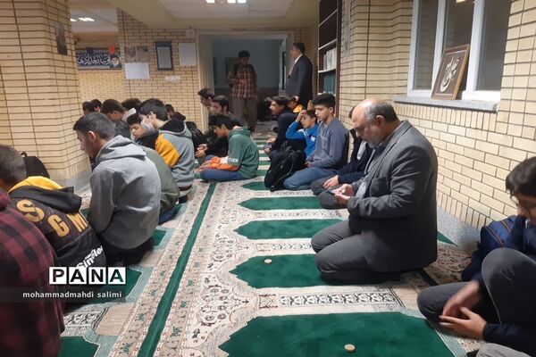 برگزاری مراسم پر فیض زیارت عاشورا هر هفته در مدرسه باقرالعلوم ایلام