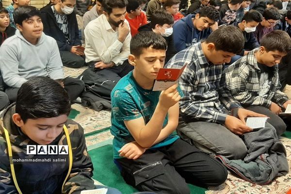 برگزاری مراسم پر فیض زیارت عاشورا هر هفته در مدرسه باقرالعلوم ایلام