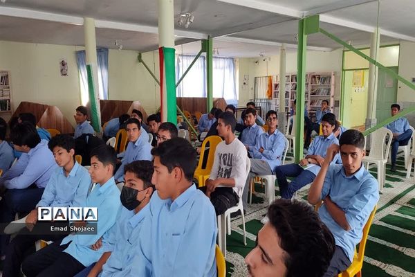 جلسه گفتمان تبیینی در رابطه با مسائل تاریخی و جغرافیایی منطقه راهبردی خاورمیانه