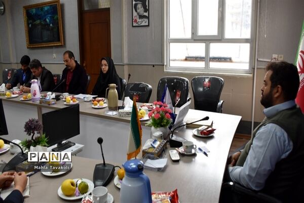 جلسه دبیرخانه کشوری مدیران متوسطه اول آموزش و پرورش ناحیه یک