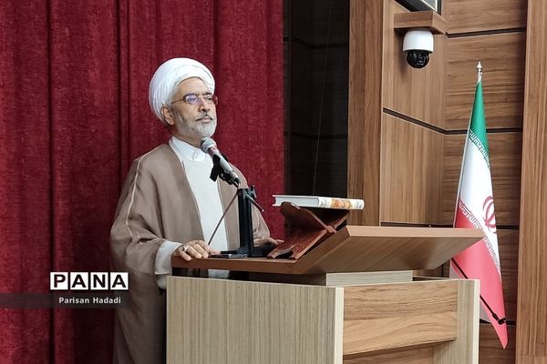 جلسه آموزشی و توجیهی مدیران،معاونین و مربیان پرورشی شهریار در اردوگاه استانی شهید منتظری