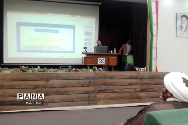 برگزار جلسه ی جهاد‌تبیین در کانون فرهنگی تربیتی لقمان کاشمر