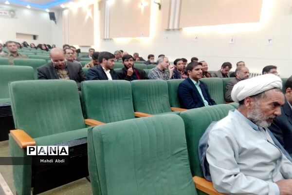 برگزار جلسه ی جهاد‌تبیین در کانون فرهنگی تربیتی لقمان کاشمر