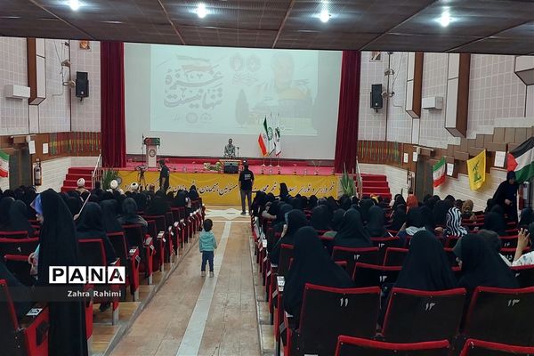 اجتماع دختران آینده‌ساز با حضور حاج حسین یکتا در شهرستان محلات