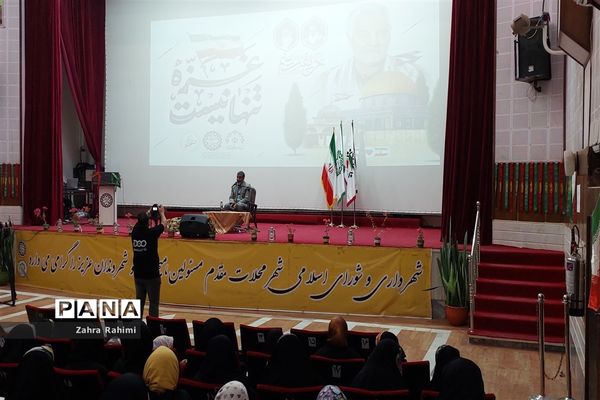 اجتماع دختران آینده‌ساز با حضور حاج حسین یکتا در شهرستان محلات