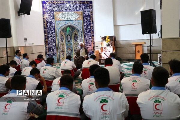 دیدارجوانان جمعیت هلال احمربانماینده ولی فقیه خراسان شمالی