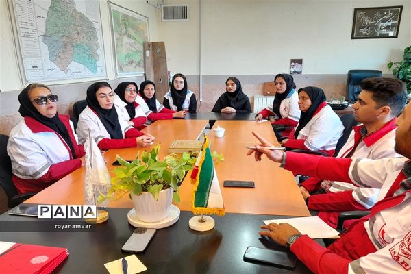 تجلیل ازداوطلبان جمعیت هلال‌احمر شهرستان شهرستان مانه و سملقان