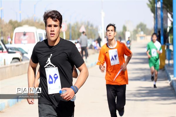 مسابقات دو صحرانوردی دانش‌آموزی استان یزد به میزبانی شهرستان میبد