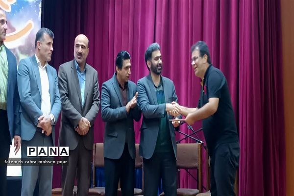 همایش استانی شعر بومی شورم به مناسبت گرامیداشت هفته مازندران در محمودآباد