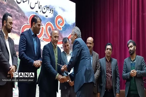 همایش استانی شعر بومی شورم به مناسبت گرامیداشت هفته مازندران در محمودآباد