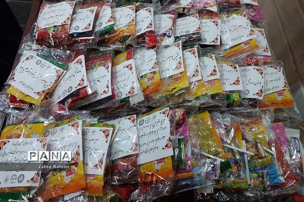 حضور حاج حسین یکتا در جمع دختران آینده‌ساز محلاتی