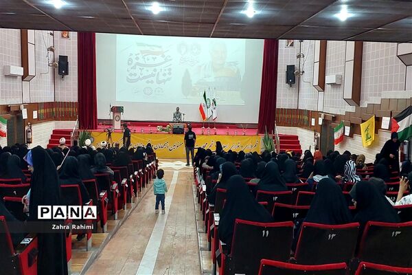 حضور حاج حسین یکتا در جمع دختران آینده‌ساز محلاتی