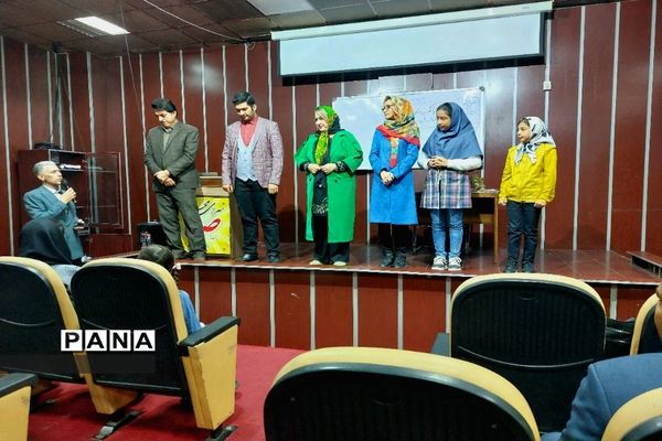 محفل شعرخوانی و مشاعره، حافظان ادب پارسی در منطقه ۱۷ تهران