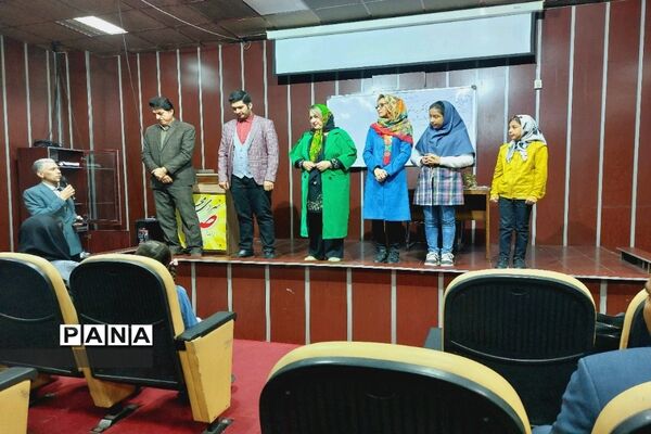 محفل شعرخوانی و مشاعره، حافظان ادب پارسی در منطقه ۱۷ تهران