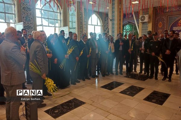 گلباران  مزار شهدای شهرستان بجنورد با حضور وزیر آموزش و پرورش