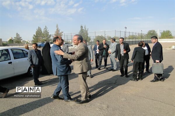بازدید معاون پرورشی و فرهنگی اداره کل آموزش و پرورش استان اصفهان از مدارس شهرستان ورزنه