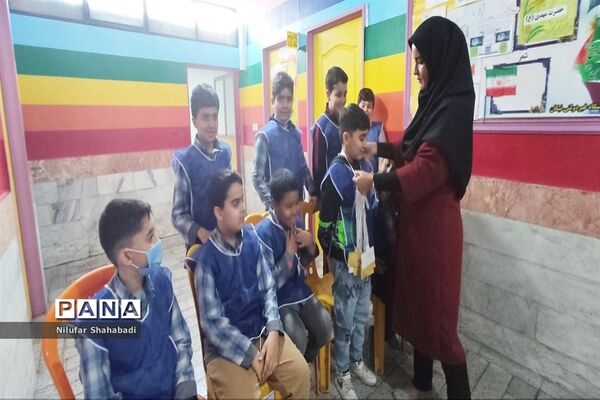 افتتاحیه سفیران سلامت در دبستان غیردولتی نیکان ملارد
