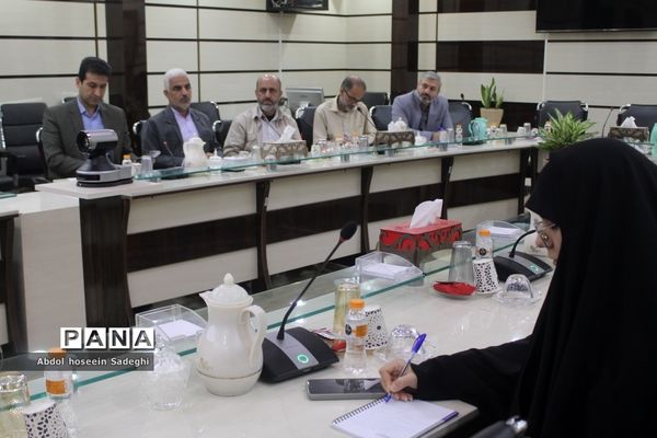 جلسه شورای امربه معروف و نهی از منکر اداره‌کل آموزش و پرورش استان بوشهر