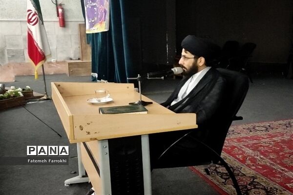 گردهمایی فرهنگیان بسیجی ناحیه یک با سخنرانی حجت الاسلام محمد حسین راجی