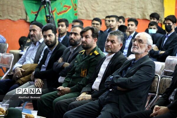 یادواره 77 دانش‌آموز شهید دبیرستان ماندگار شیخ صدوق قم-2