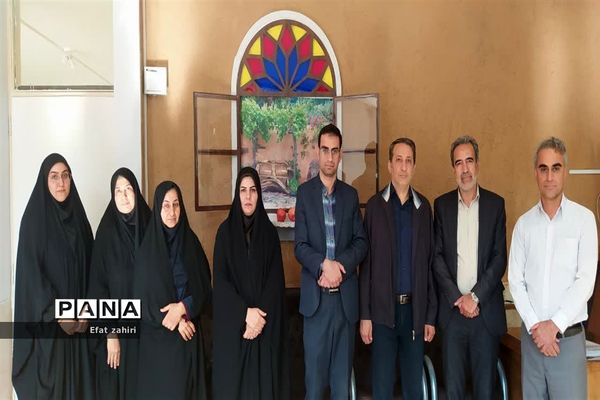 بازدید از پژوهش‌سرای شهید حجتی نجف‌آبادو برگزاری اولین جلسه مدیران سرقطب پژوهش‌سراهای استان در شهرستان نجف‌آباد