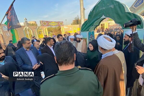 مراسم بدرقه دانش‌آموزان دختر عازم اردوی راهیان‌نور در فرهنگسرای ولاء شهرری