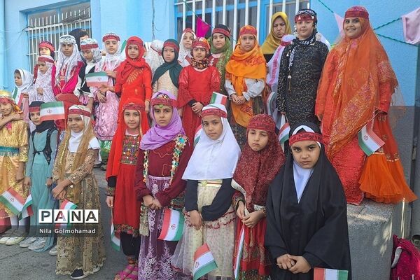 برپایی بازارچه فرشتگان در دبستان حافظ دخترانه