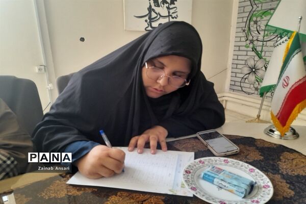 جلسه هم‌اندیشی هیات‌های دانش‌آموزی مدارس در آموزش و پرورش ملارد