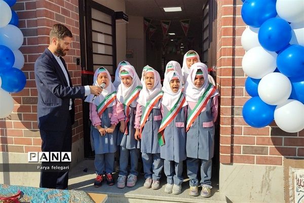 آیین افتتاح و بهره‌برداری دو دبستان در شهرستان قرچک