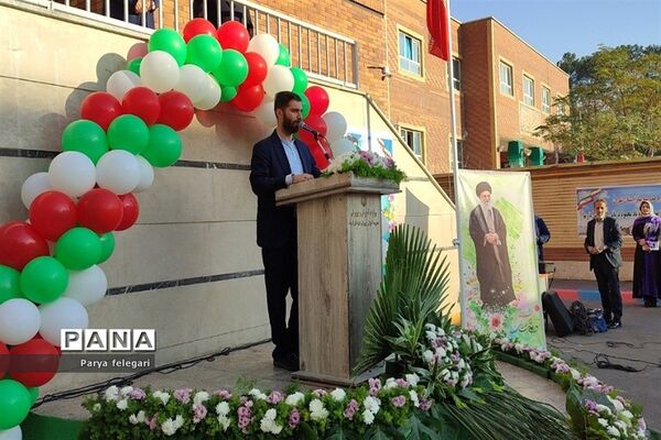 آیین افتتاح و بهره‌برداری دو دبستان در شهرستان قرچک