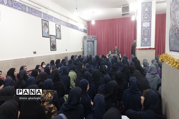 برگزاری کارگاه مشاوره «رمز موفقیت در کنکور» در دبیرستان نمونه ارشاد