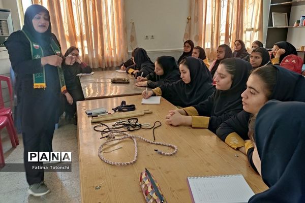 آغاز دوره آموزش مهارت های تشکیلاتی ویژه دانش‌آموزان پیشتاز ناحیه 3 شیراز