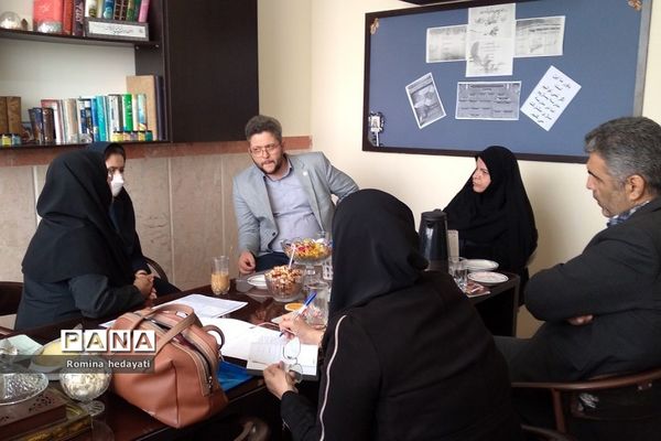 بازدید تخصصی مسئولان بخش فنی و حرفه‌ای و کاردانش اداره کل آموزش و پرورش شهرستان‌های تهران از هنرستان‌مبتکران رودهن