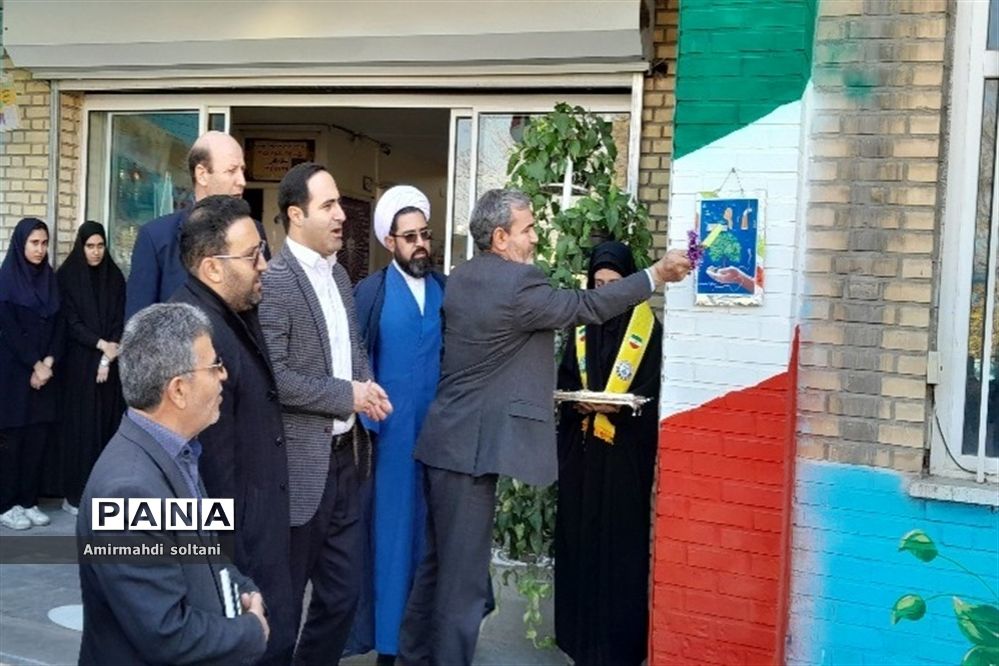 مانور مبارزه با اعتیاد