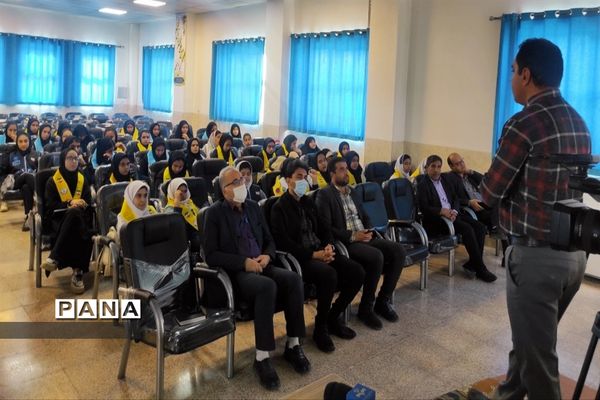 اولین جلسه توانمند‌سازی دانش‌آموز خبرنگاران پانا در منطقه امامزاده بادرود
