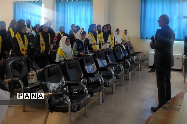 اولین جلسه توانمند‌سازی دانش‌آموز خبرنگاران پانا در منطقه امامزاده بادرود