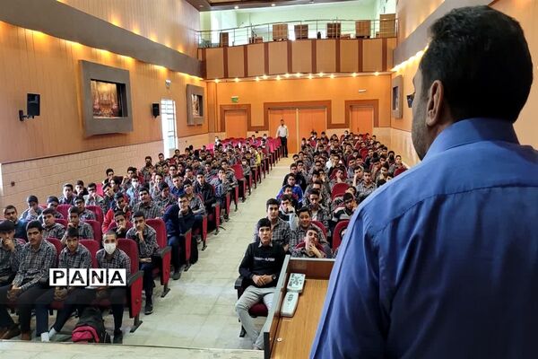 برگزاری کارگاه مهارتی آشنایی وپیشگیری از سالک در دبیرستان نمازی  شیراز