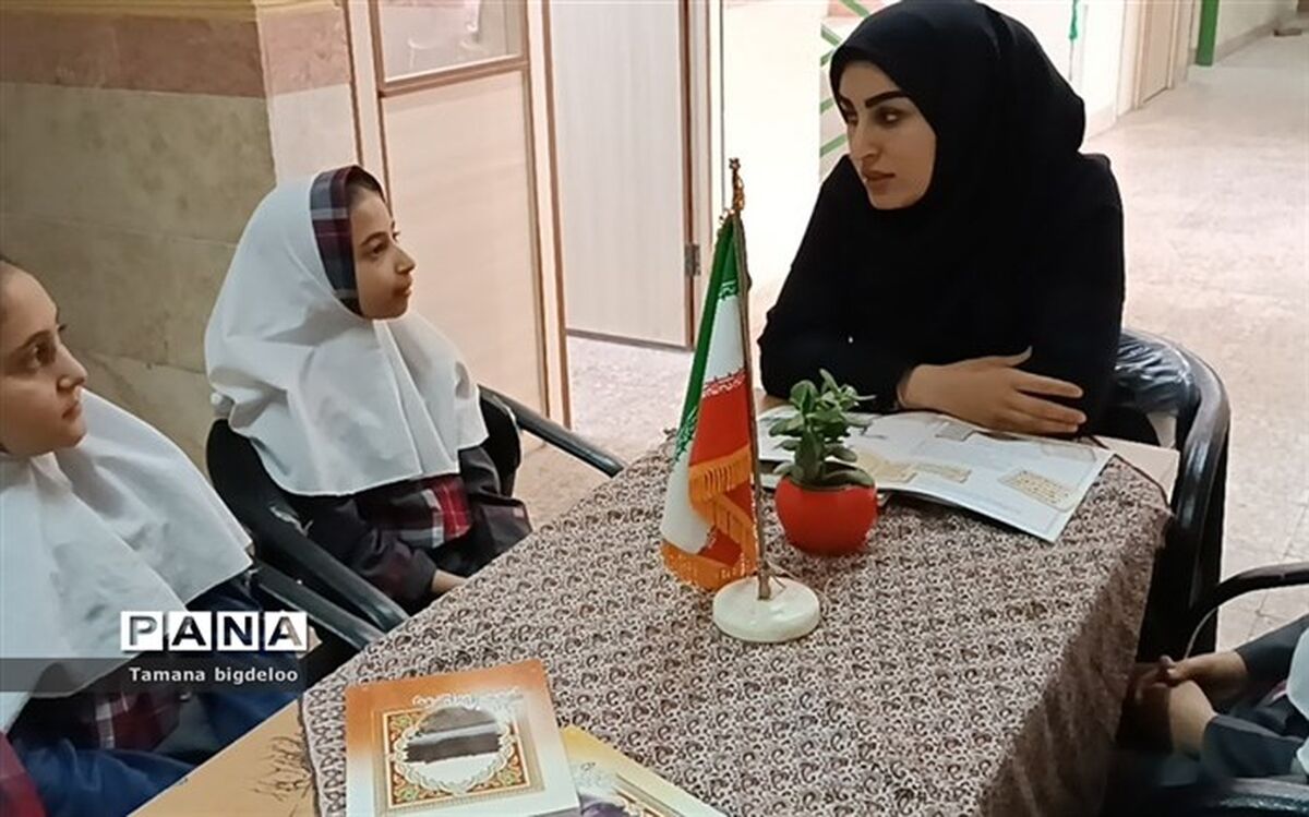 برگزاری نشست‌های کتابخوانی در مدرسه توفیق شهرستان رباط کریم/فیلم