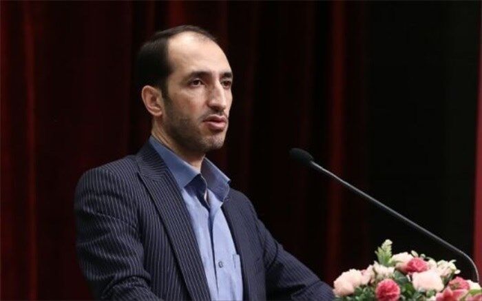 معلم باید از روش‌های خلاق و نوین تدریس استفاده کند
